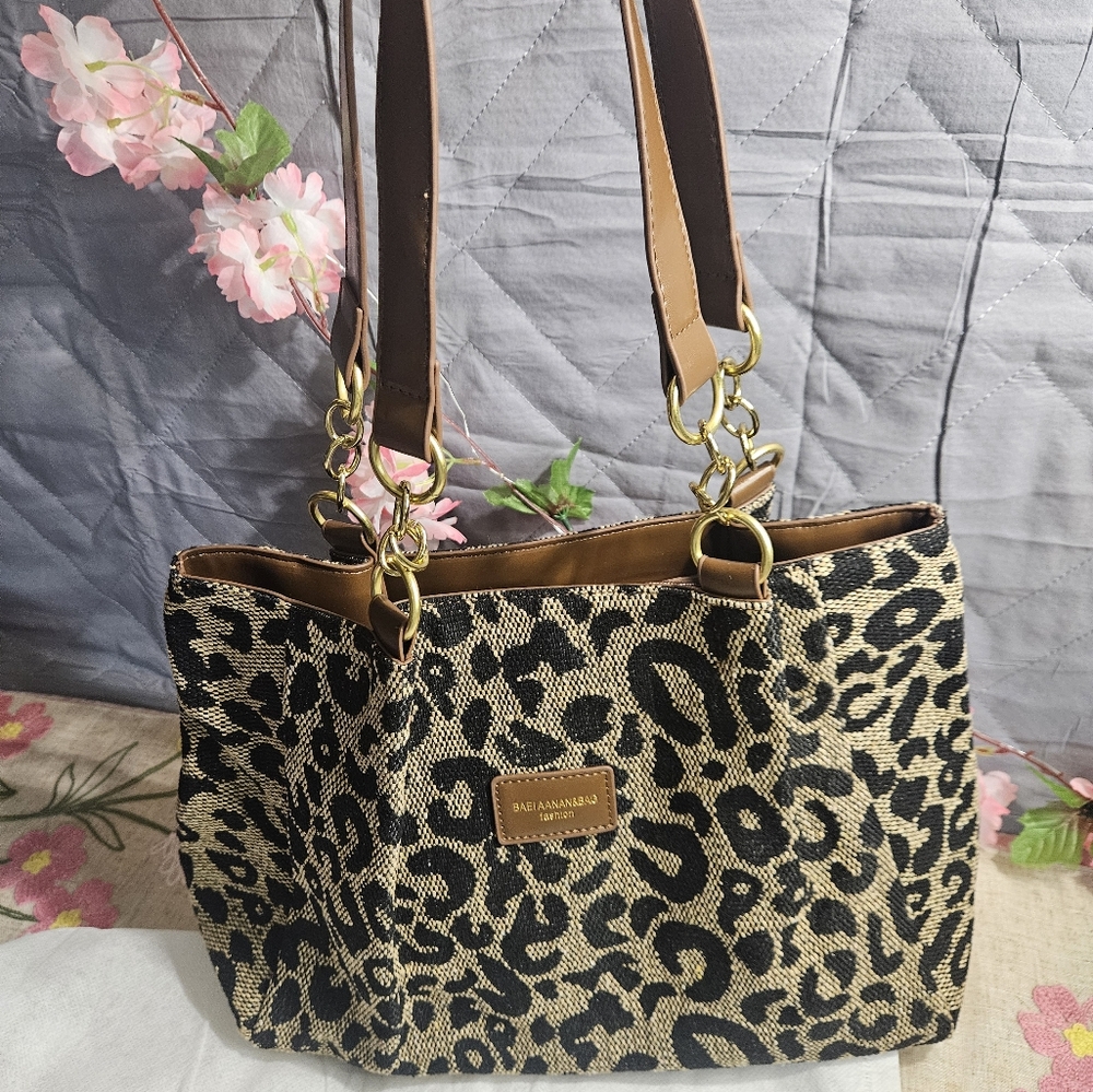 Leopard Print Tote Bag with Brown Accents - Picture 4 of 4